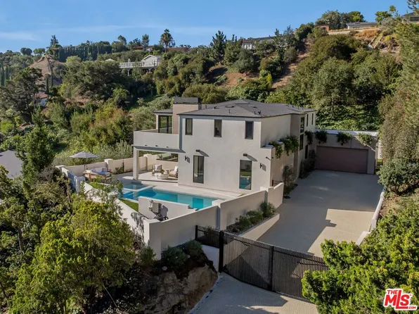 8636 Edwin Dr, Los Angeles, CA 90046
