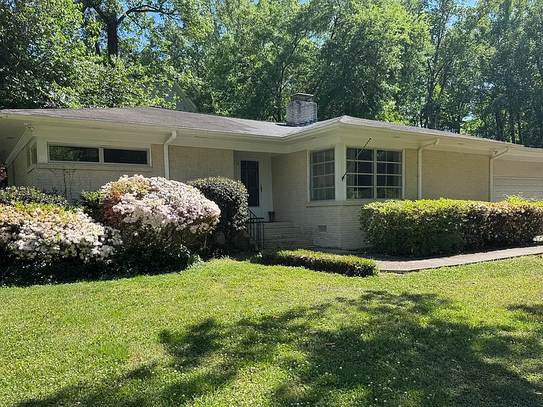 101 Placid Pl — Photo 1