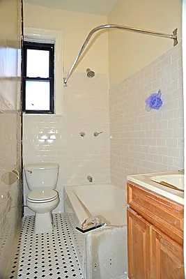 Rented by Capri Jet Realty Corp | media 15