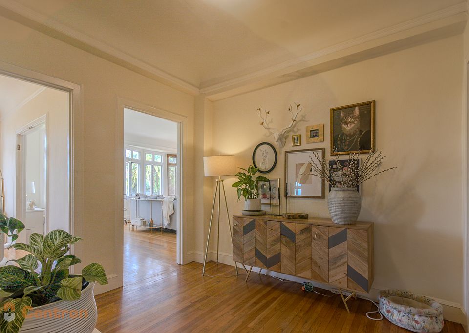 1st image of 2101 Sacramento St #42