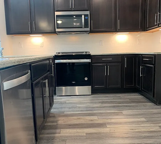 1614 Glacier Dr — Photo 32