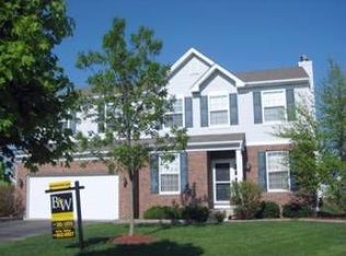 226 Powder Horn Ct, Gilberts, IL 60136