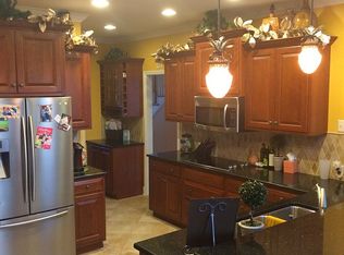 615 Melissa Ln, Mount Joy, PA 17552