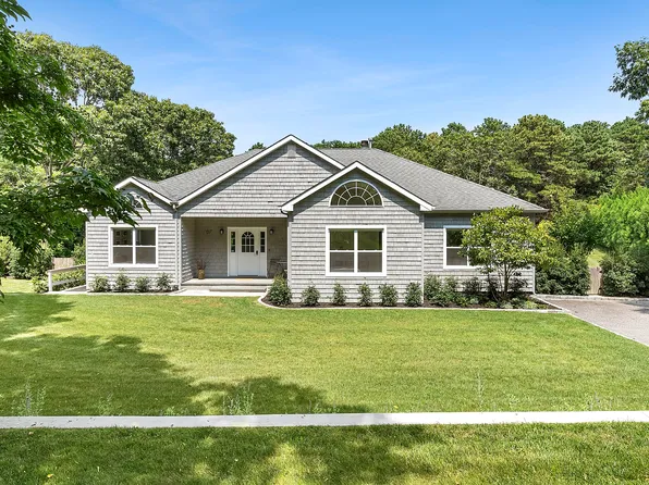 187 Shinnecock Hills Rd, Southampton, NY 11968