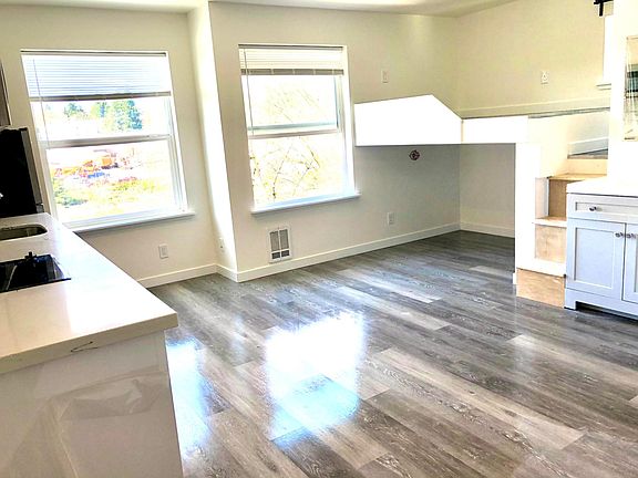 4th image of 10734 Stone Ave N #103