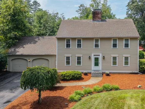 22 Horace Greeley Road, Amherst, NH 03031