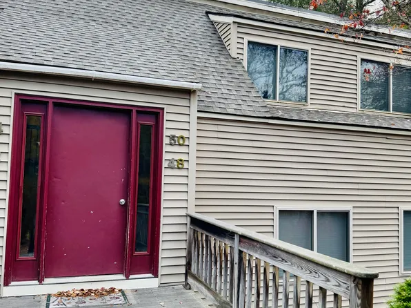 48 Library Lane #48, Simsbury, CT 06070