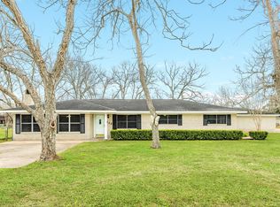 212 Avenue B, Brazoria, TX 77422