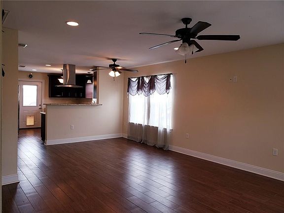 4th image of 6020 Warrington Dr