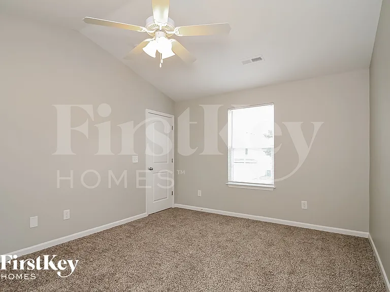 4124 Salem Springs Ct — Photo 10