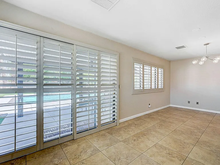 538 Lambeth Ct — Photo 17