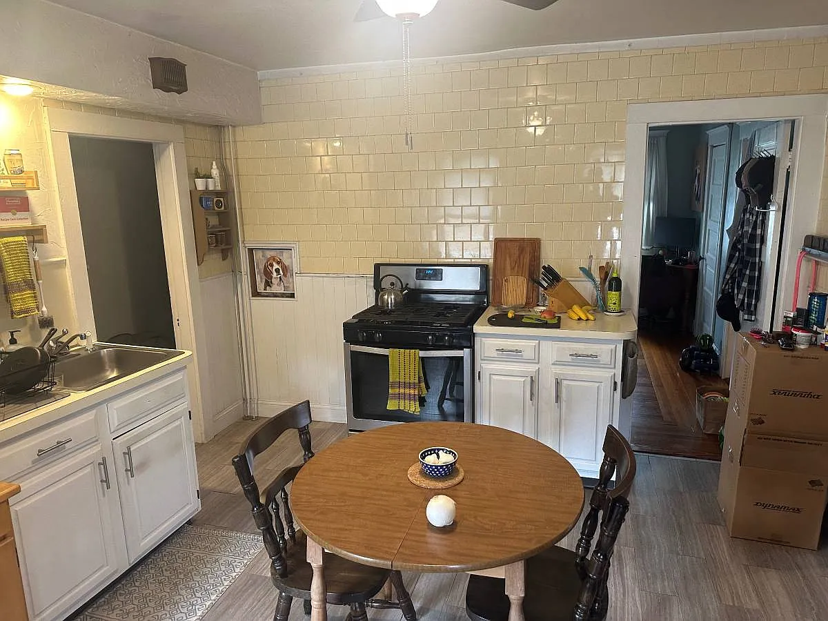2 bed, 850 sqft, $2,000 — Photo 4