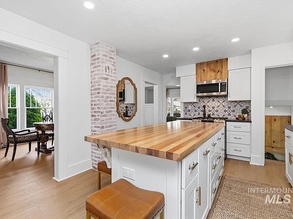 5th image of 604 E 1st St