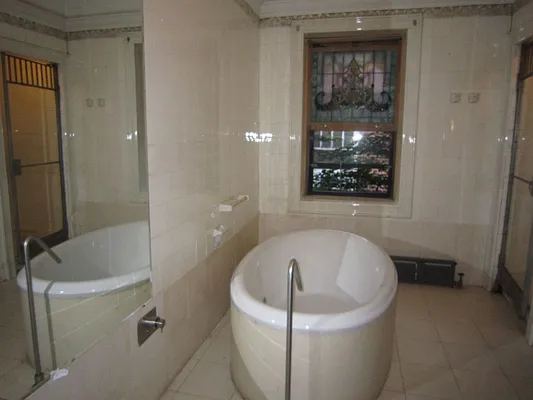 Rented by Zaika Realty  | media 22