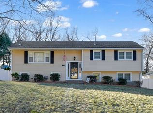 17 Hannah Rd, Oakland, NJ 07436