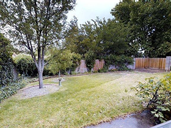 5th image of 1905 Paige Pl NE