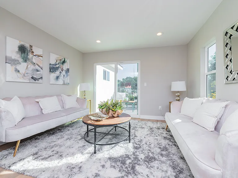 1248 N Bonnie Beach Pl — Photo 18