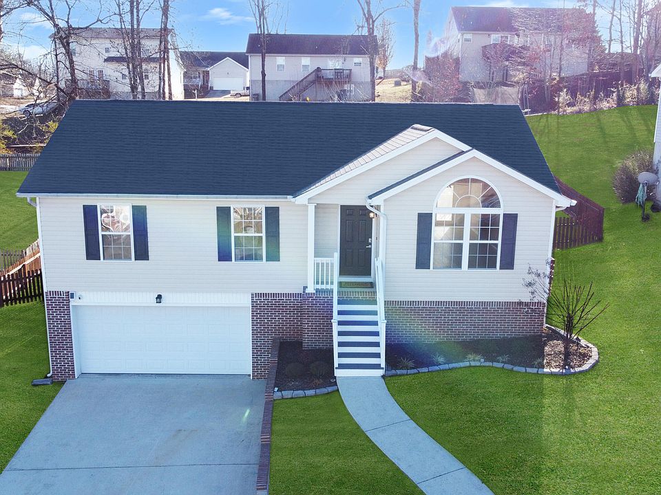 1st image of 1862 Sassafras Ln