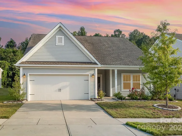 3156 Pinehills Way, Mount Holly, NC 28120