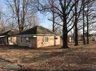 302 E Manila St, West Frankfort, IL 62896