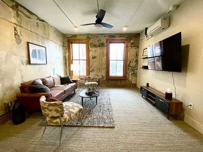 219 N Alamo St — Photo 32