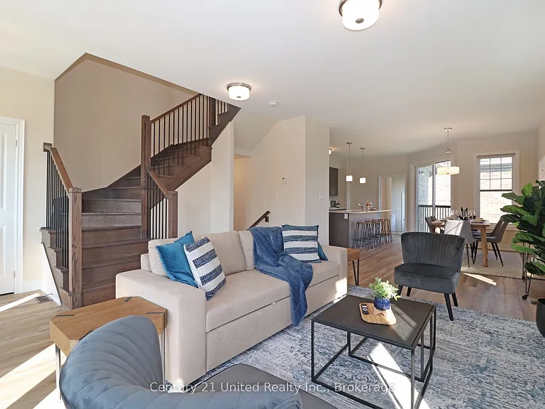 228 Rowberry Blvd — Photo 8