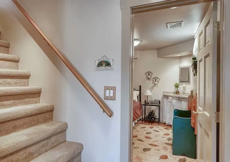6284 Dublin Hills Rd — Photo 3