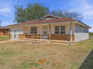 3017 NE Cimarron Trl, Lawton, OK 73507