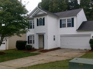 1543 Hollow Maple Dr, Charlotte, NC 28216