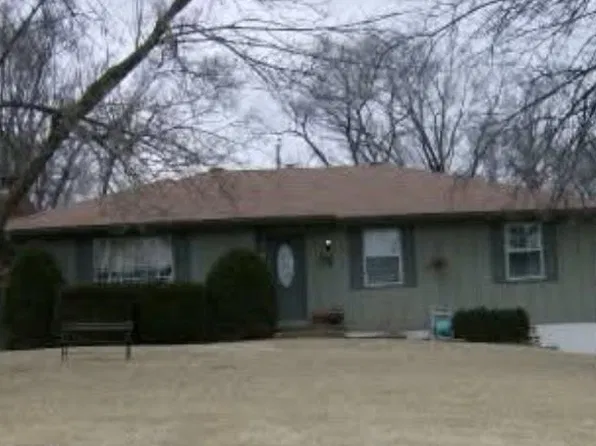 12810 NW Jamilyn Ln, Parkville, MO 64152