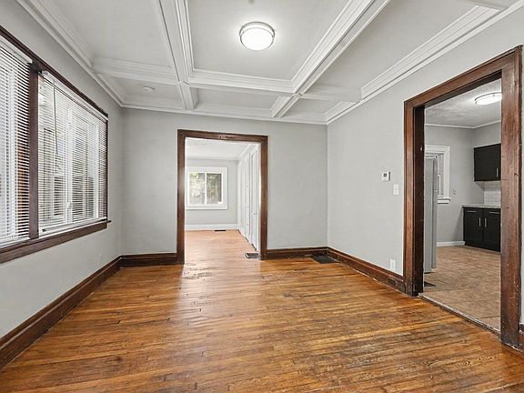 4th image of 754 Prince St SE