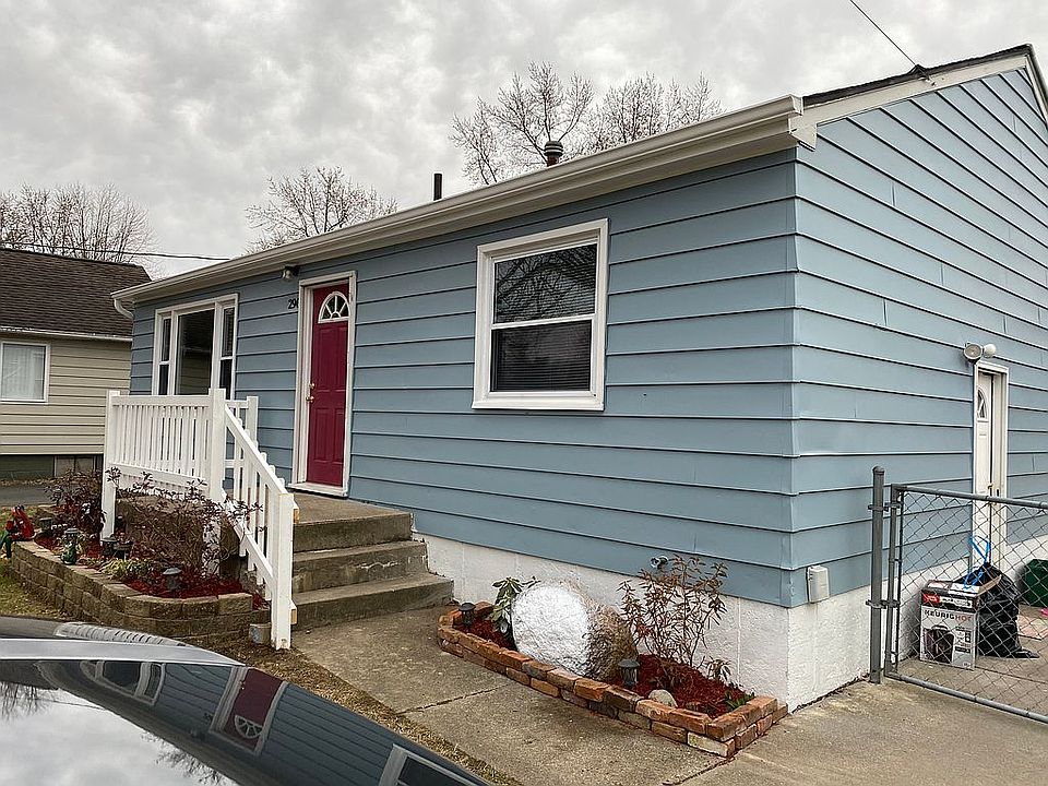 1st image of 296 Oakmont