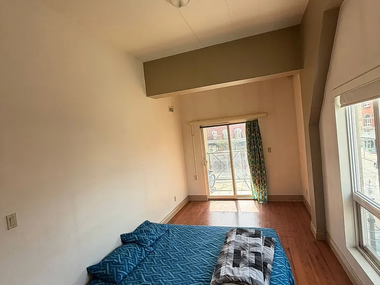 150 Colborne St #201 — Photo 9