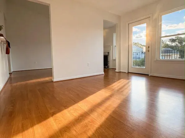 12009 Taliesin Pl APT 35, Reston, VA 20190
