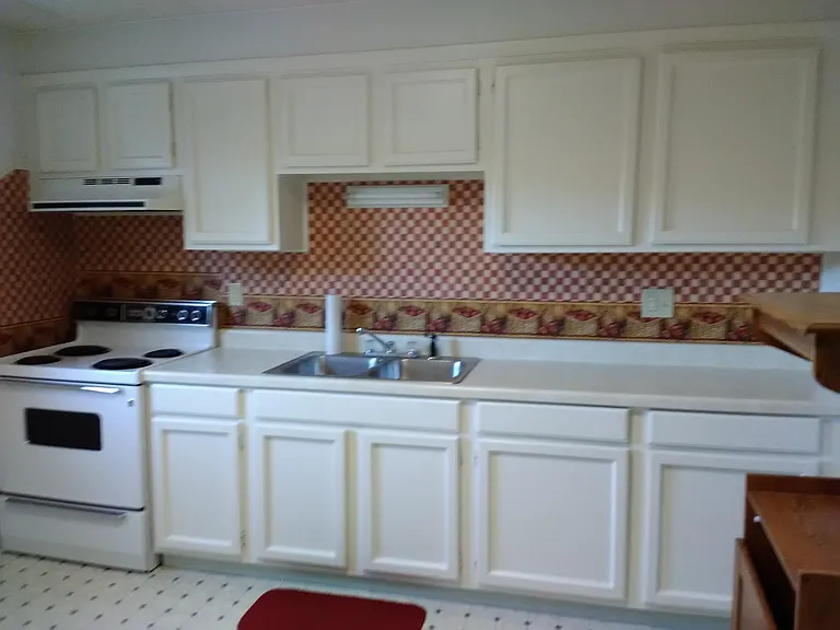 CLEAN KITCHEN
