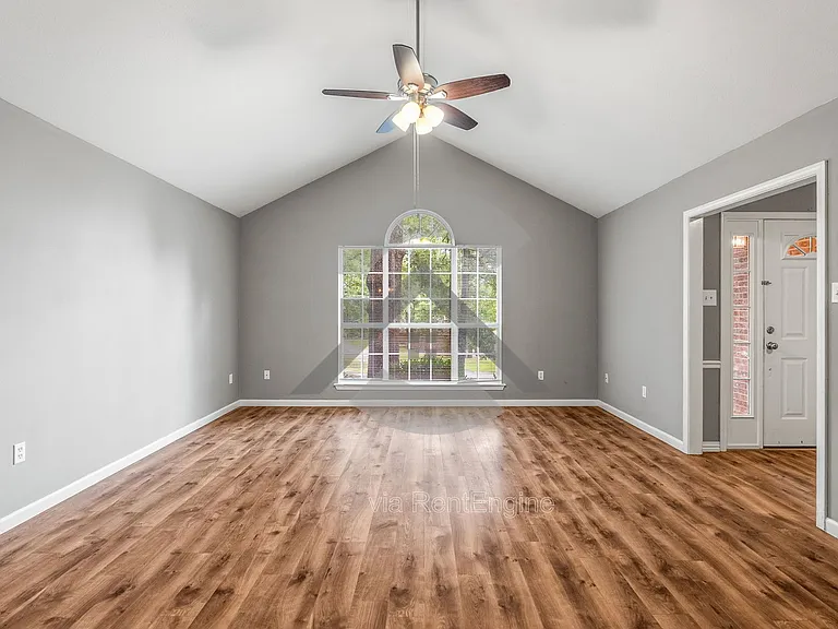 2595 Jayme Cir — Photo 4