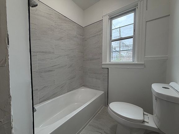 5th image of 88 6th St #A1