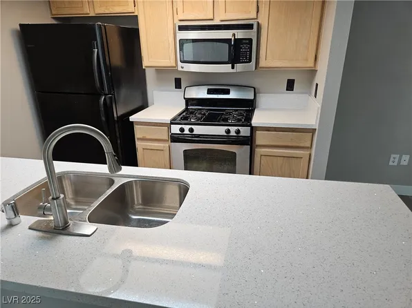 7100 Pirates Cove Rd APT 2082, Las Vegas, NV 89145