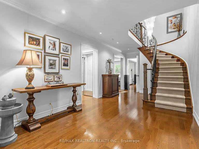 210 Westmount Blvd — Photo 3