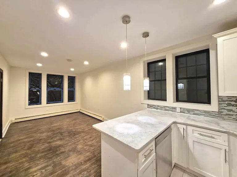 10214 Farragut Rd #1 — Photo 7