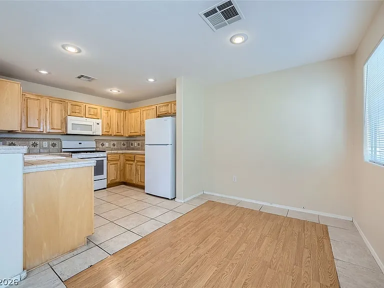 3904 Badgerbrook St — Photo 9