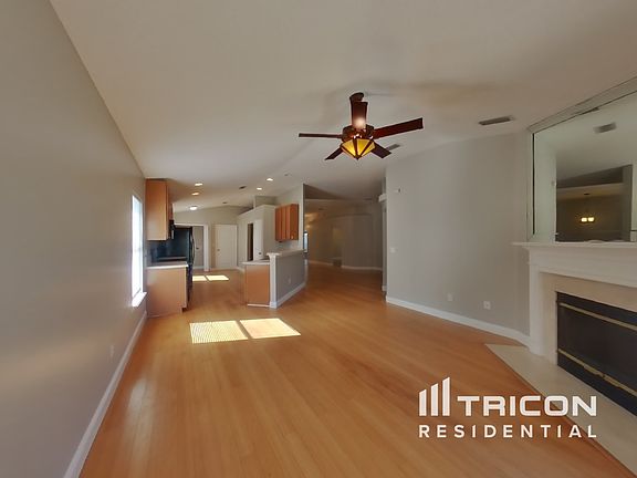 3rd image of 31116 Grassy Parke Dr