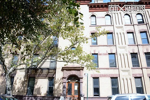 Rented by Citi Habitats | media 27