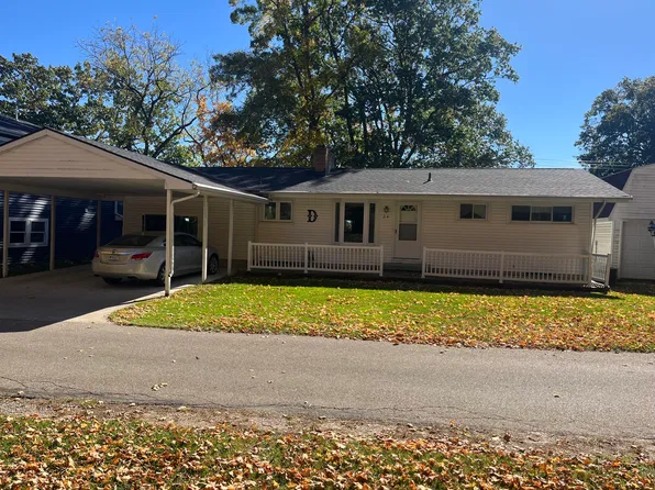 6651 Golfside Ct, Saranac, MI 48881
