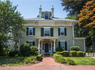 28 Kay St APT 5, Newport, RI 02840