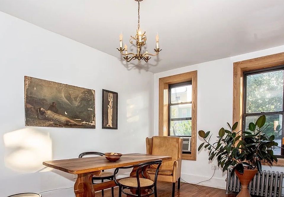 1st image of 671 Manhattan Ave #2