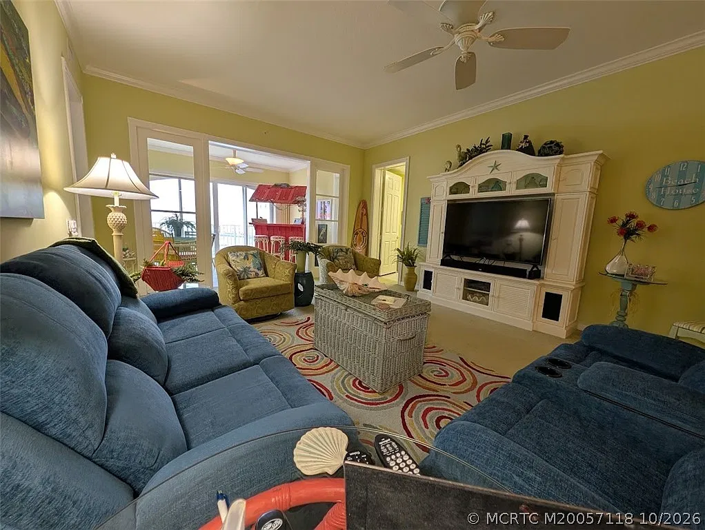 2 bed, 2.0 bath, 1989 sqft, $4,850 — Photo 3