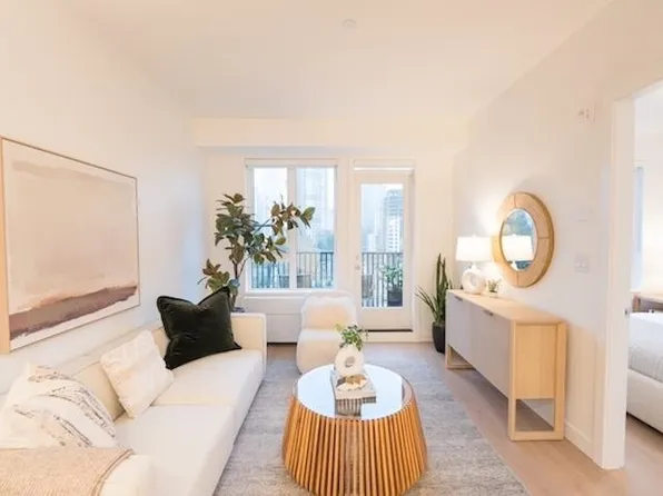 588 Harrison Ave #113, Coquitlam, BC V3J 3Z6