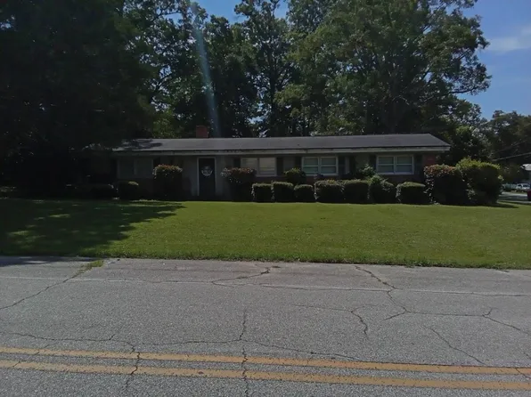 223 9th Ave, Eastman, GA 31023