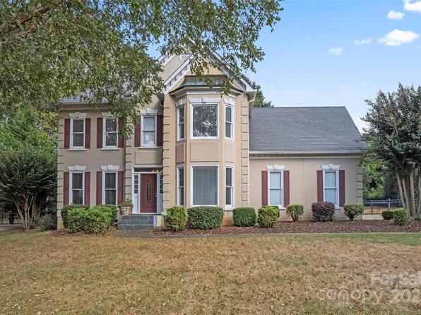 5136 Boulware Ct, Charlotte, NC 28277